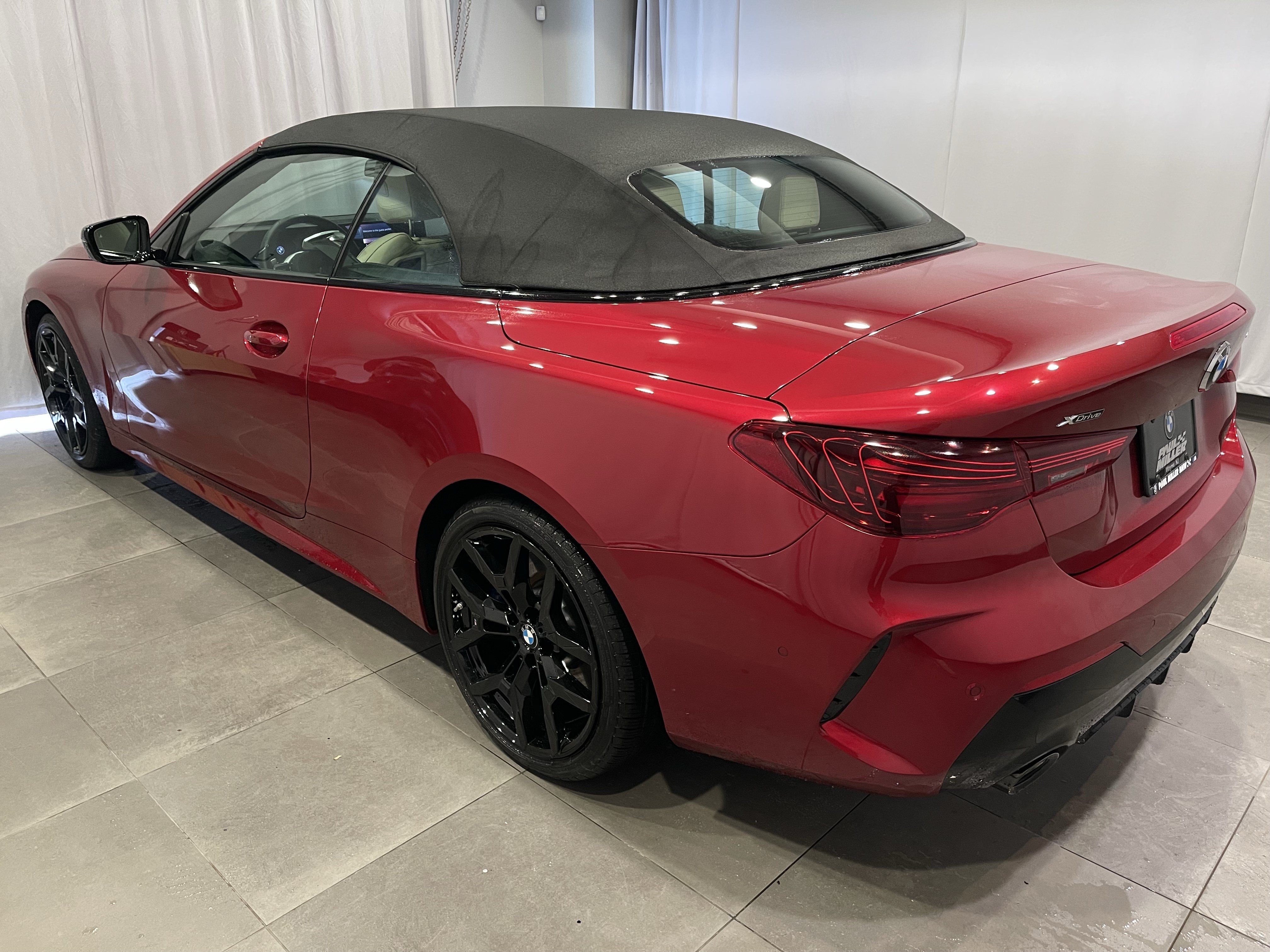 Used 2027 BMW 430i xDrive Convertible AWD/4WD image 4