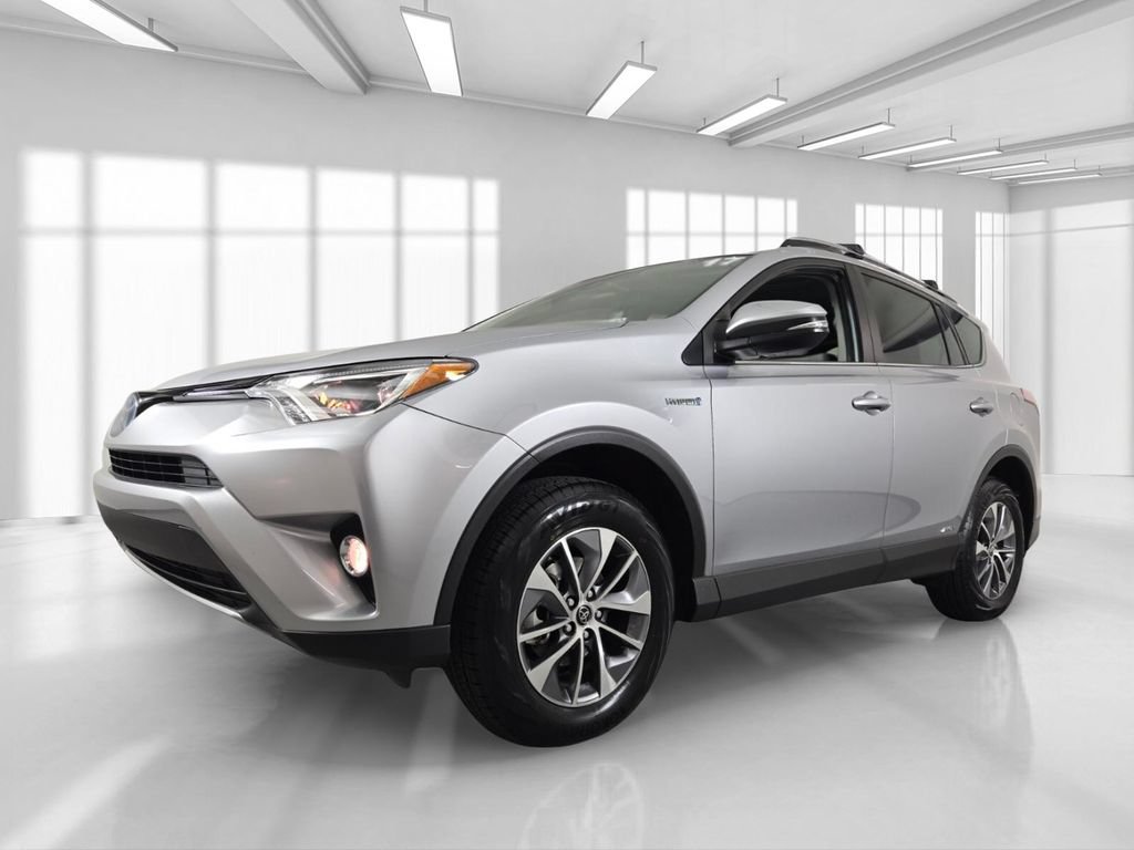 Used 2017 Toyota RAV4 XLE w/ Carpet Mat Package AWD/4WD image 2