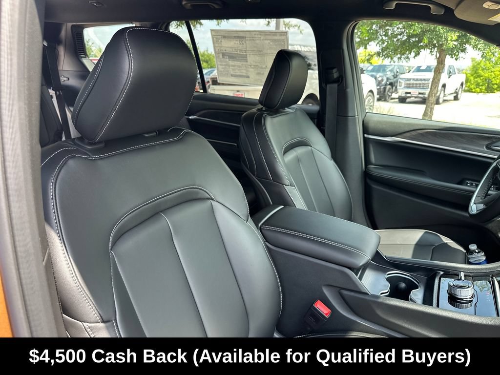 New 2026 Jeep Grand Cherokee L Limited w/ Trailer Tow Package AWD/4WD image 37
