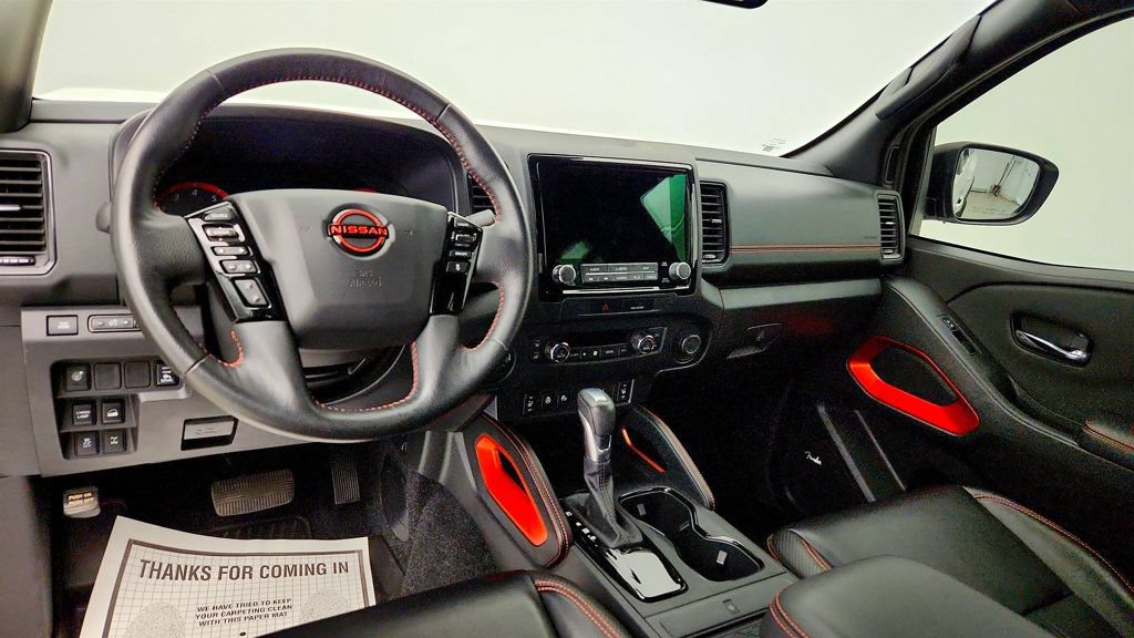 Used 2023 Nissan Frontier PRO-4X w/ Pro-4X Premium Package AWD/4WD image 13