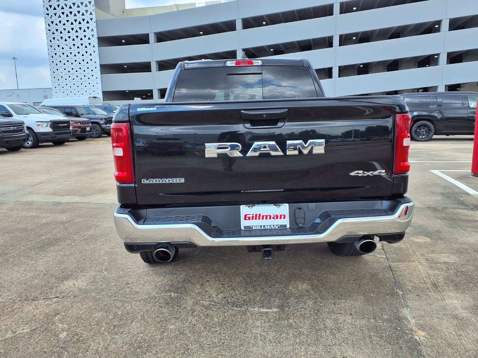 Used 2025 RAM 1500 Laramie AWD/4WD image 26