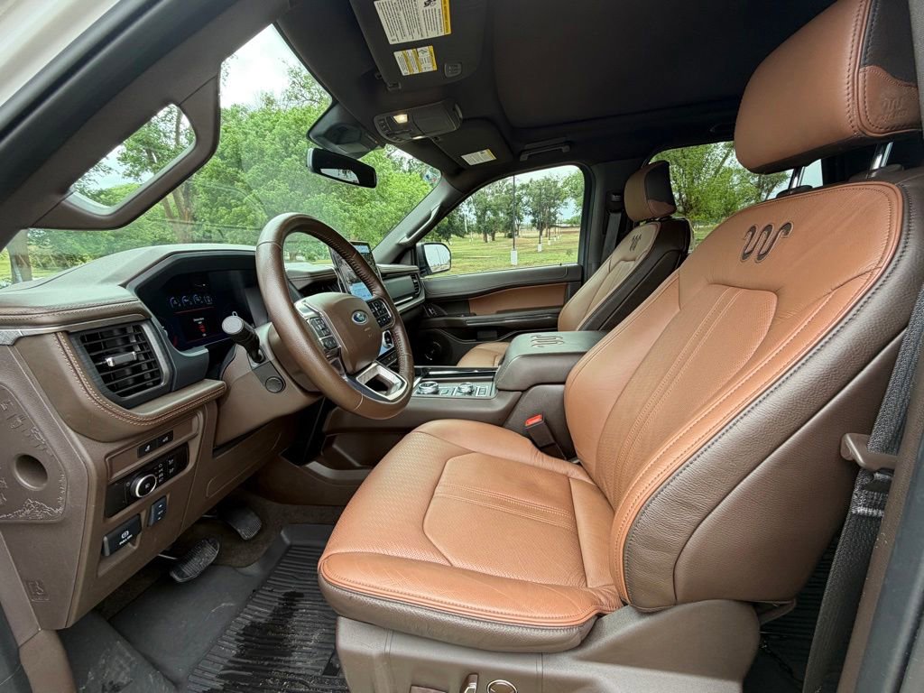 Used 2024 Ford Expedition King Ranch AWD/4WD image 16