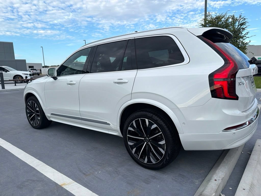 Certified 2026 Volvo XC90 B6 Plus AWD/4WD image 3