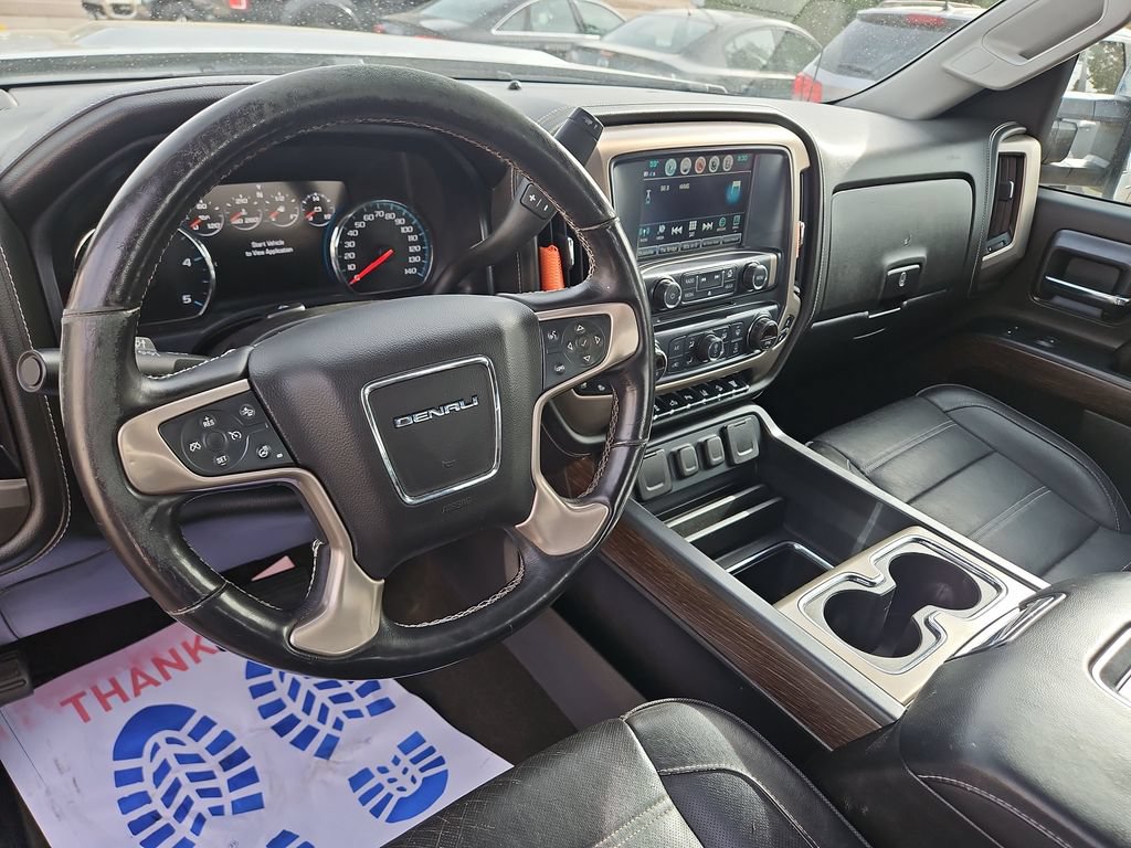 Used 2018 GMC Sierra 2500 Denali w/ Duramax Plus Package AWD/4WD image 13