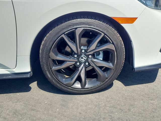 Used 2018 Honda Civic Sport Touring image 5