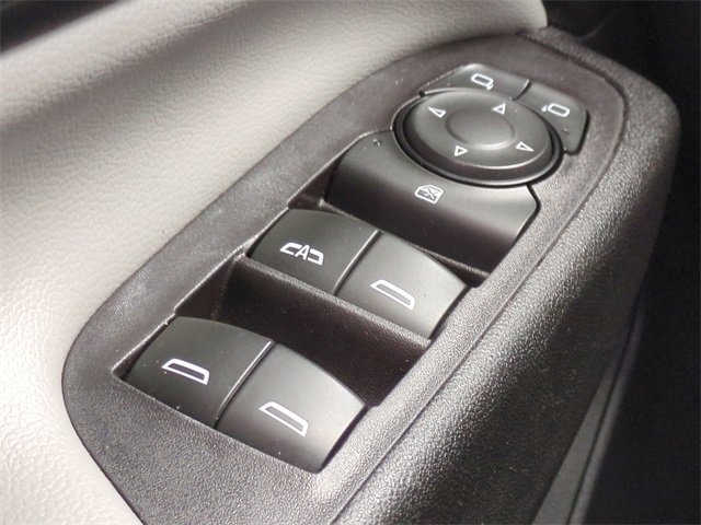 Used 2021 Chevrolet Equinox LS image 27