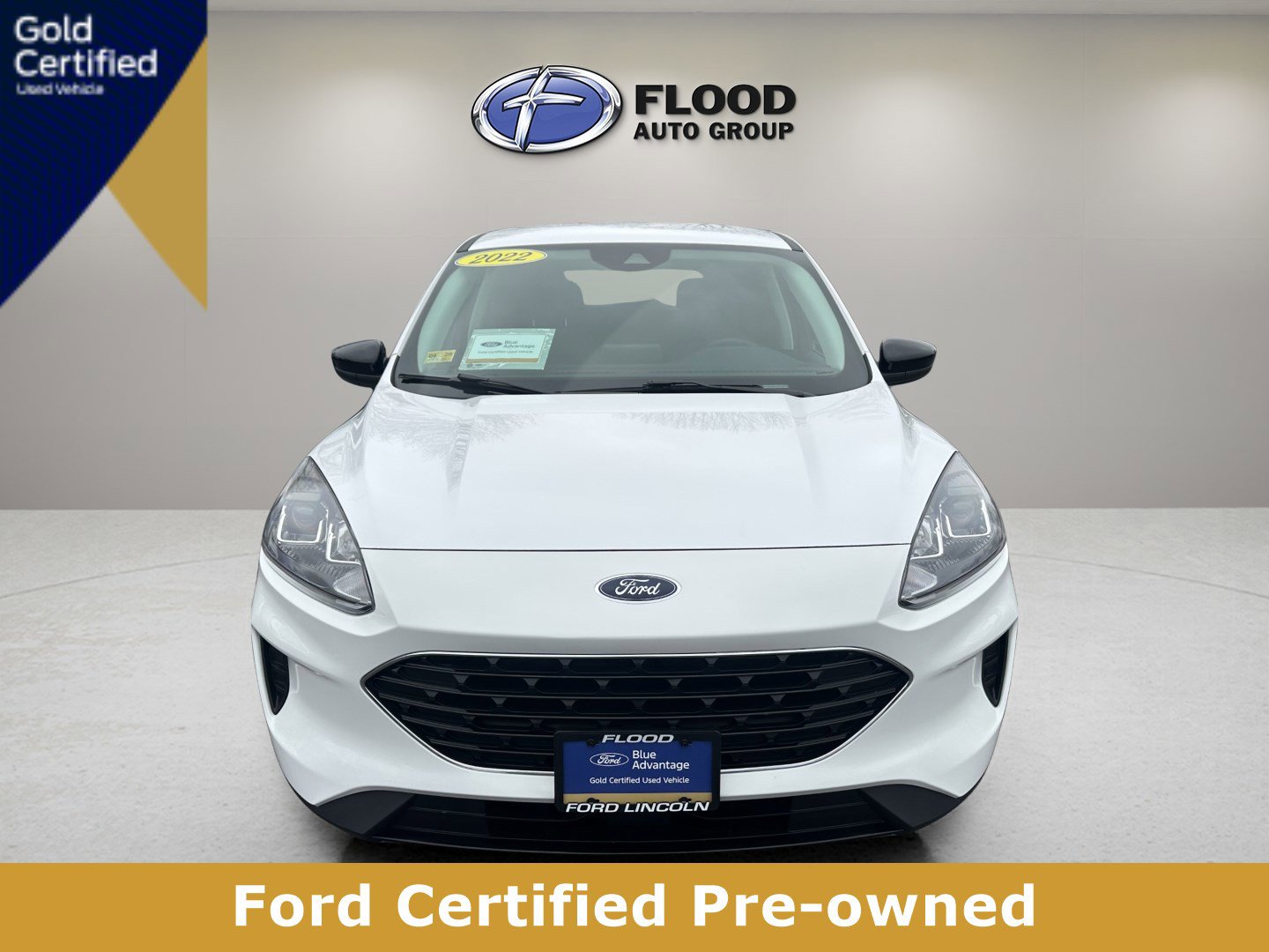 Certified 2022 Ford Escape SE w/ SE Sport Appearance Package image 2