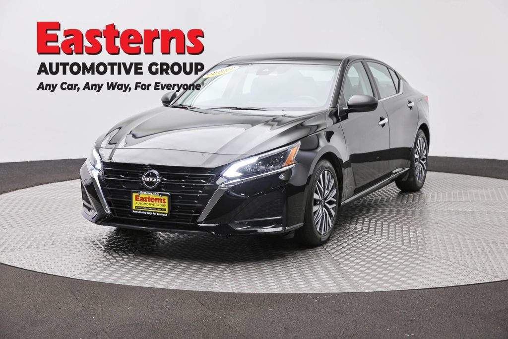Used 2025 Nissan Altima 2.5 SV