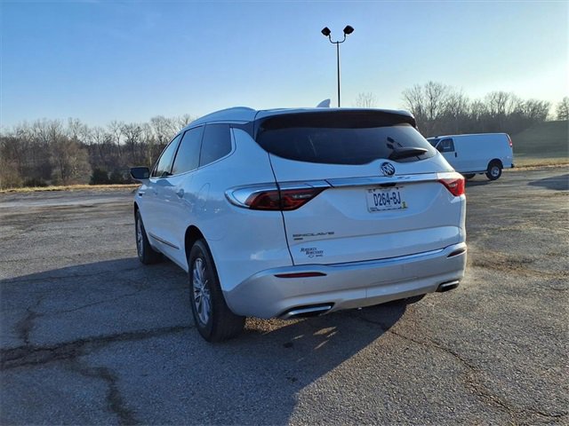 Used 2024 Buick Enclave Premium image 24