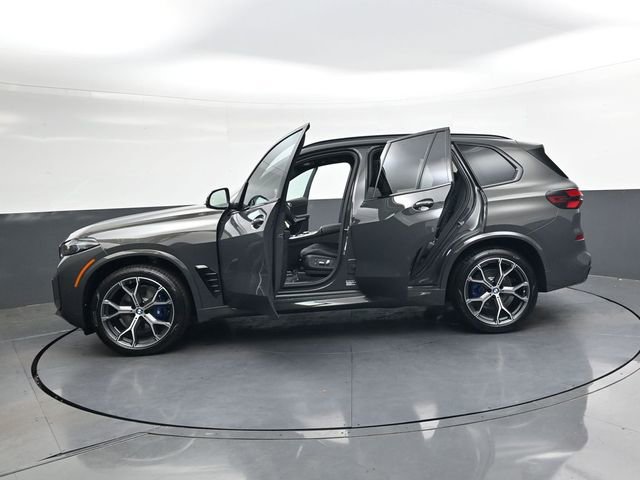 New 2026 BMW X5 xDrive40i w/ M Sport Package image 30