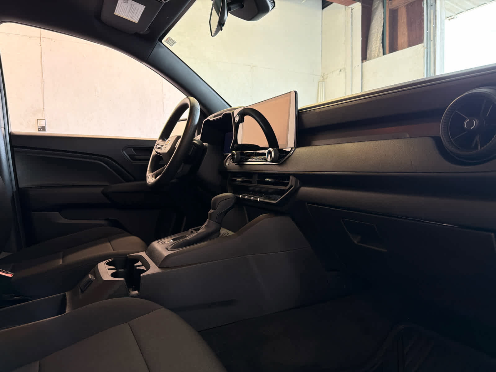 Used 2024 Chevrolet Colorado W/T image 24
