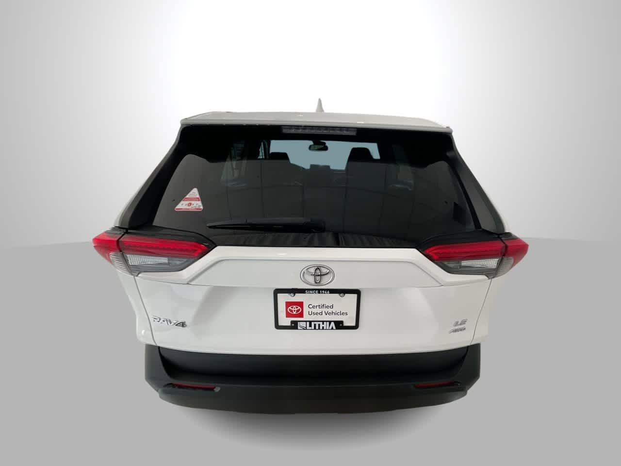 Certified 2022 Toyota RAV4 LE AWD/4WD image 7