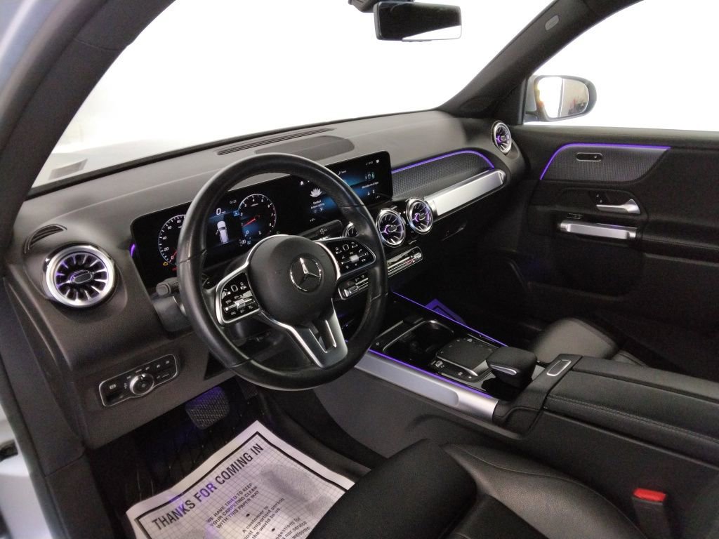 Used 2022 Mercedes-Benz GLB 250 w/ Premium Package Lite image 29