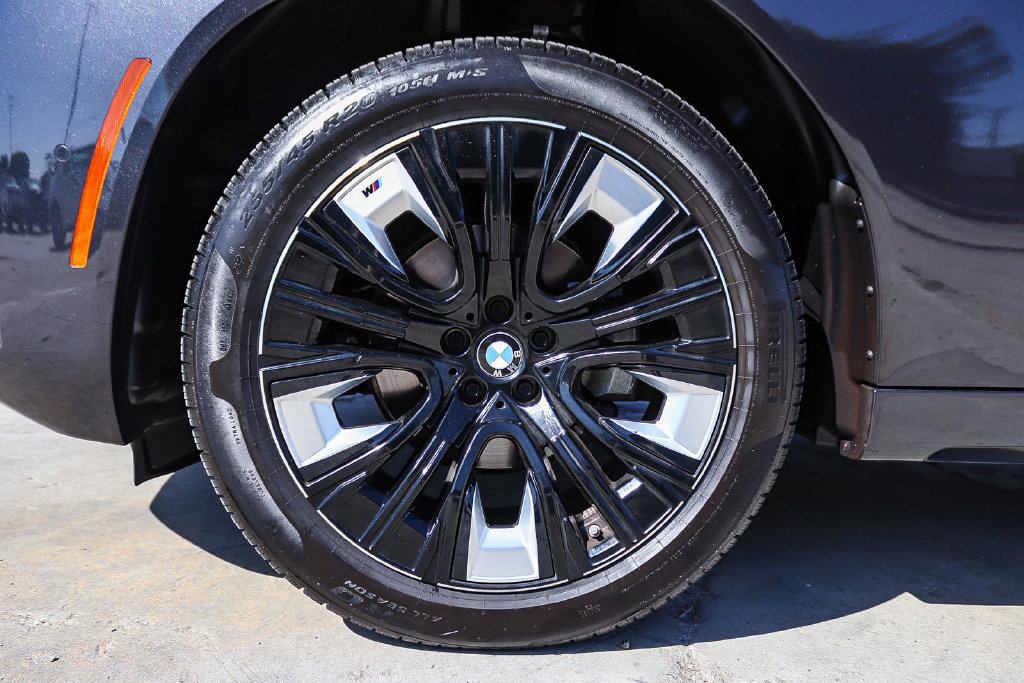 Used 2026 BMW X3 xDrive30i w/ M Sport Package AWD/4WD image 13