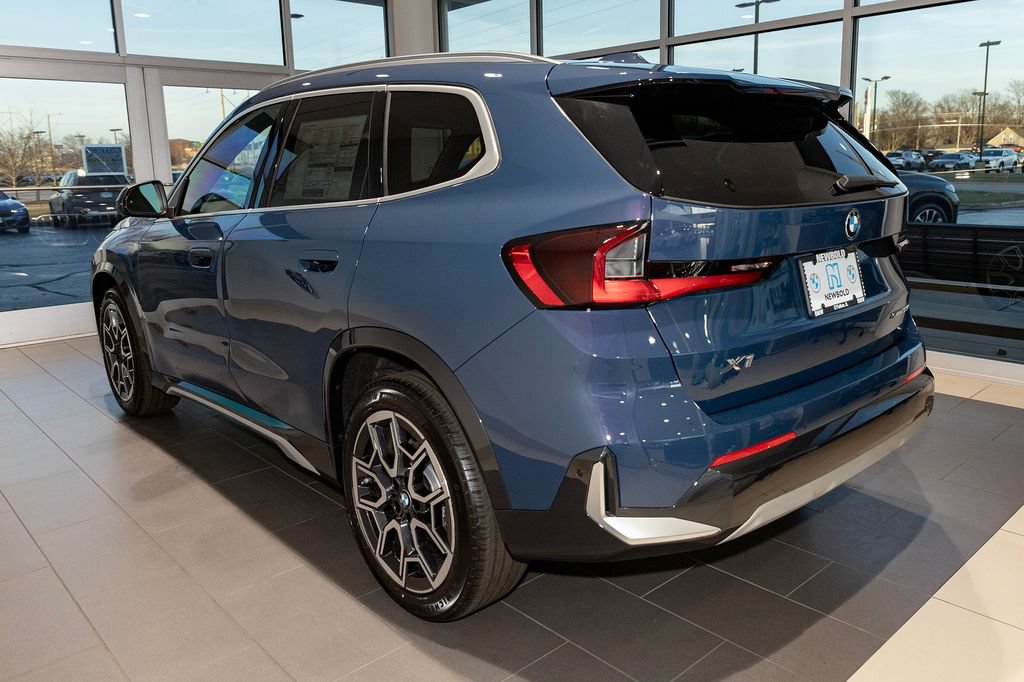 Used 2026 BMW X1 xDrive28i w/ Technology Package AWD/4WD image 4