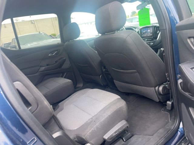 Used 2023 Chevrolet Traverse LT FWD image 12