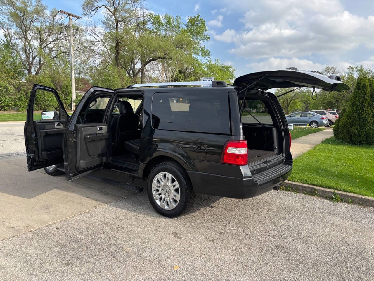 Used 2014 Ford Expedition EL Limited w/ Equipment Group 301A AWD/4WD image 10