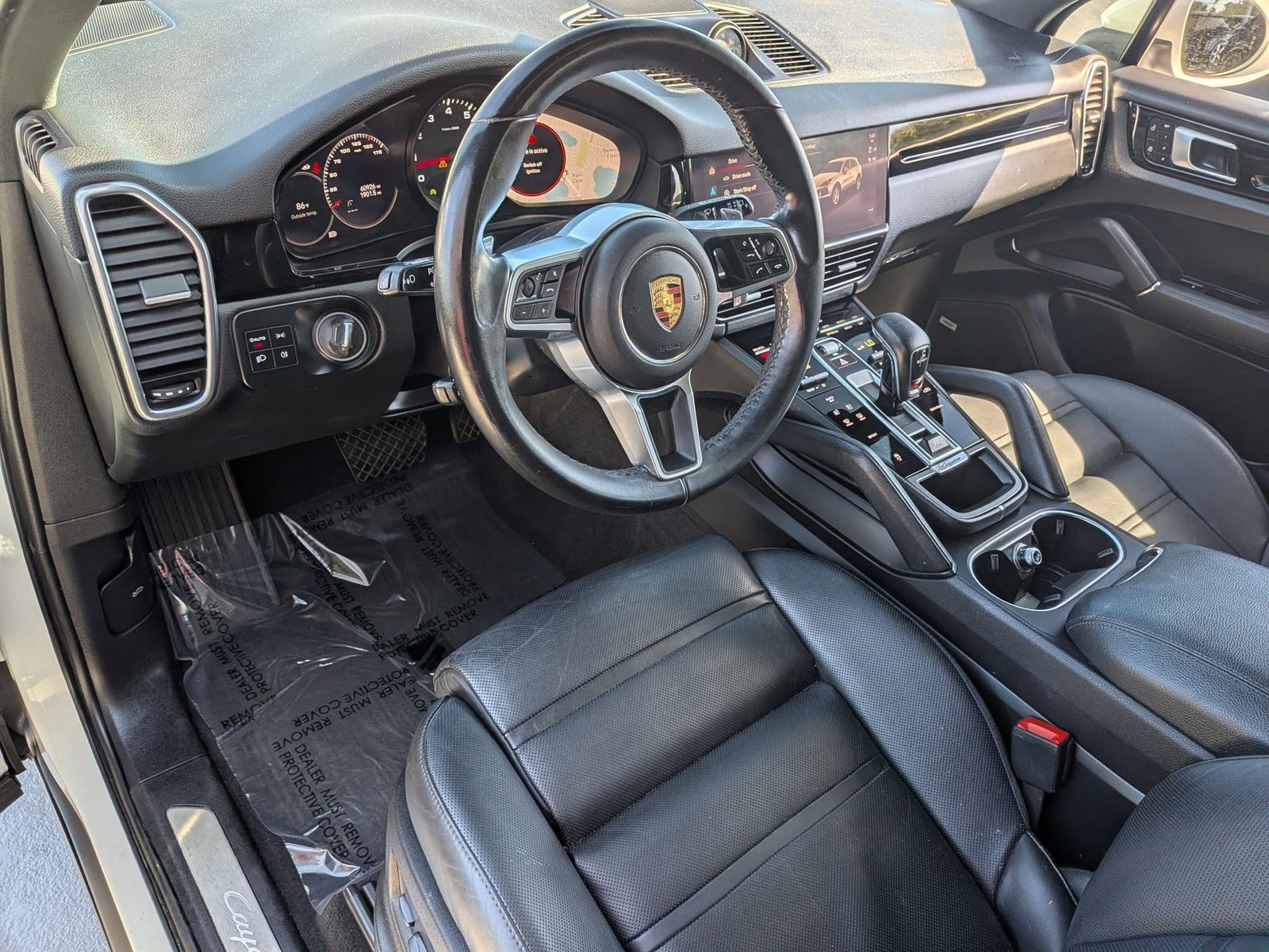 Used 2022 Porsche Cayenne image 4