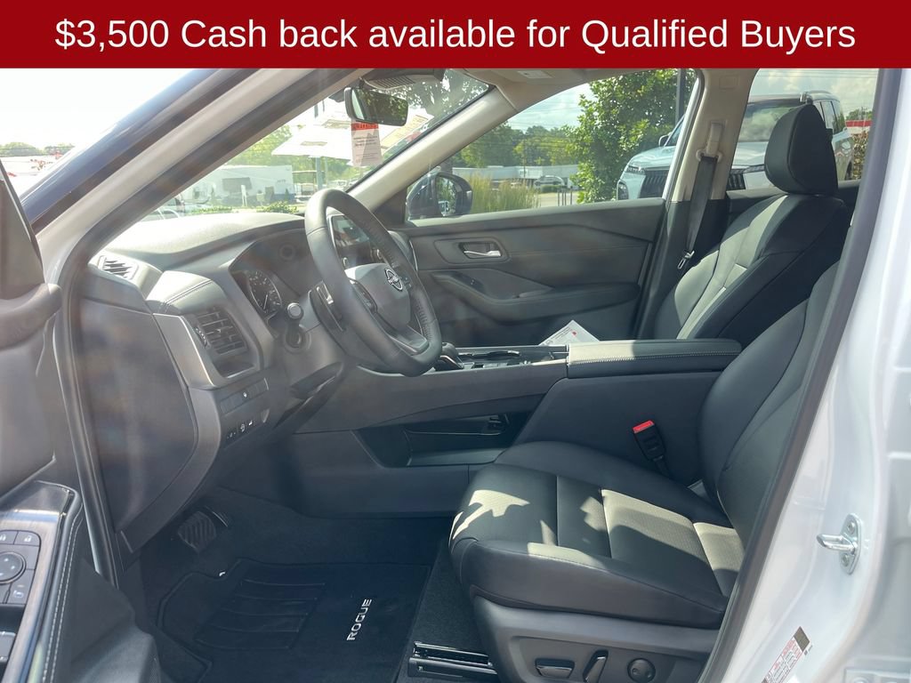 New 2026 Nissan Rogue Dark Armor FWD image 10