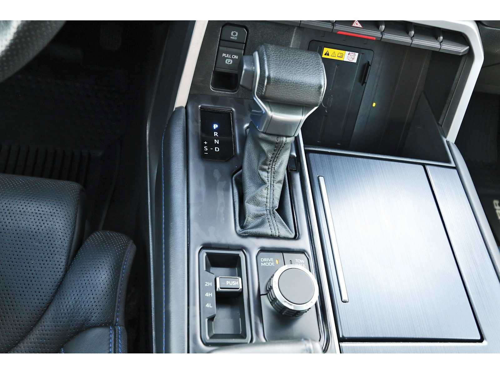 Used 2023 Toyota Tundra Platinum AWD/4WD image 25