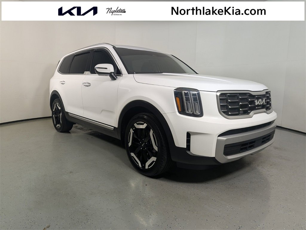 Used 2024 Kia Telluride S w/ S Sunroof Package