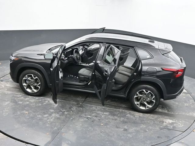 Used 2025 Chevrolet Trax LT image 62