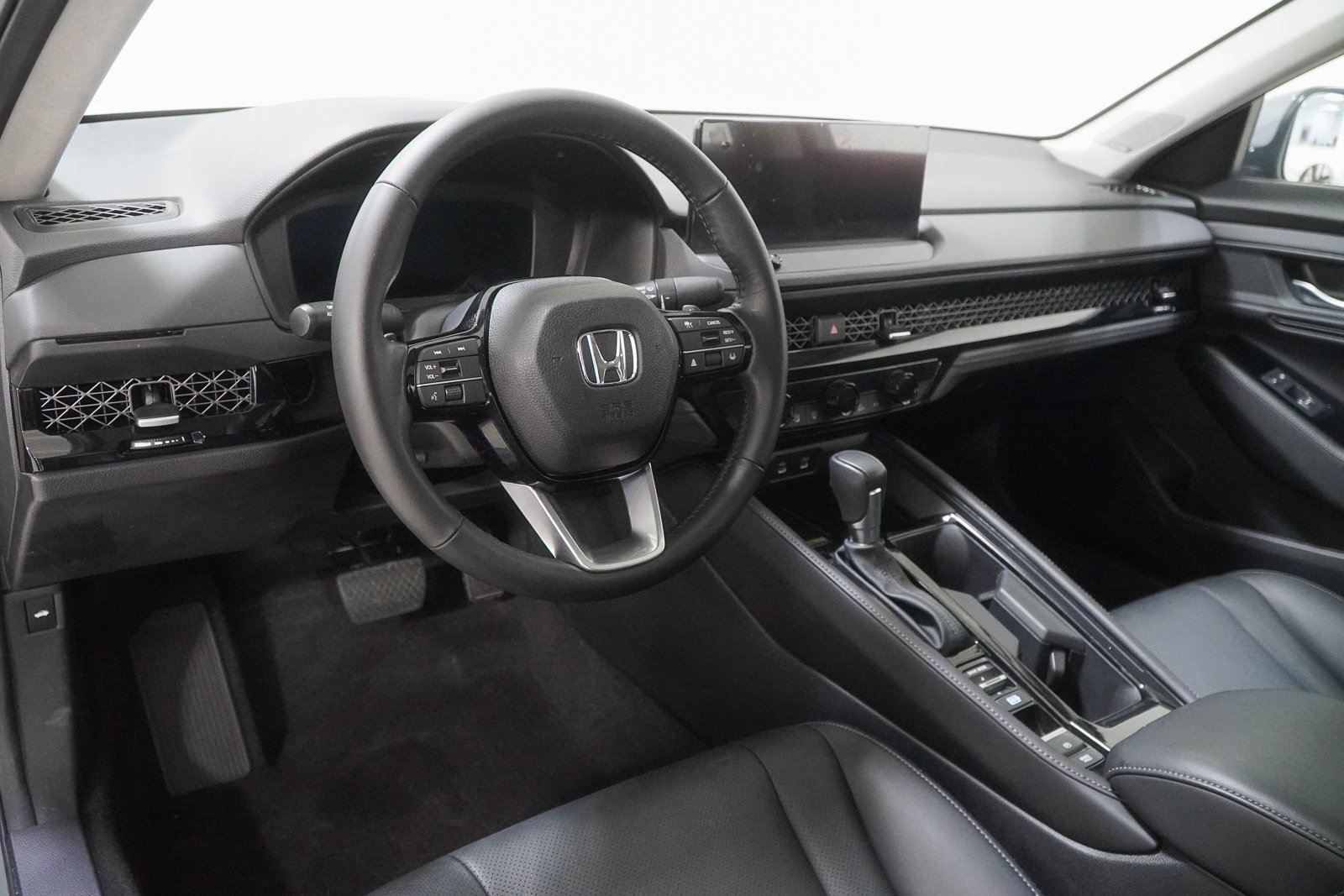 Used 2024 Honda Accord Touring image 20