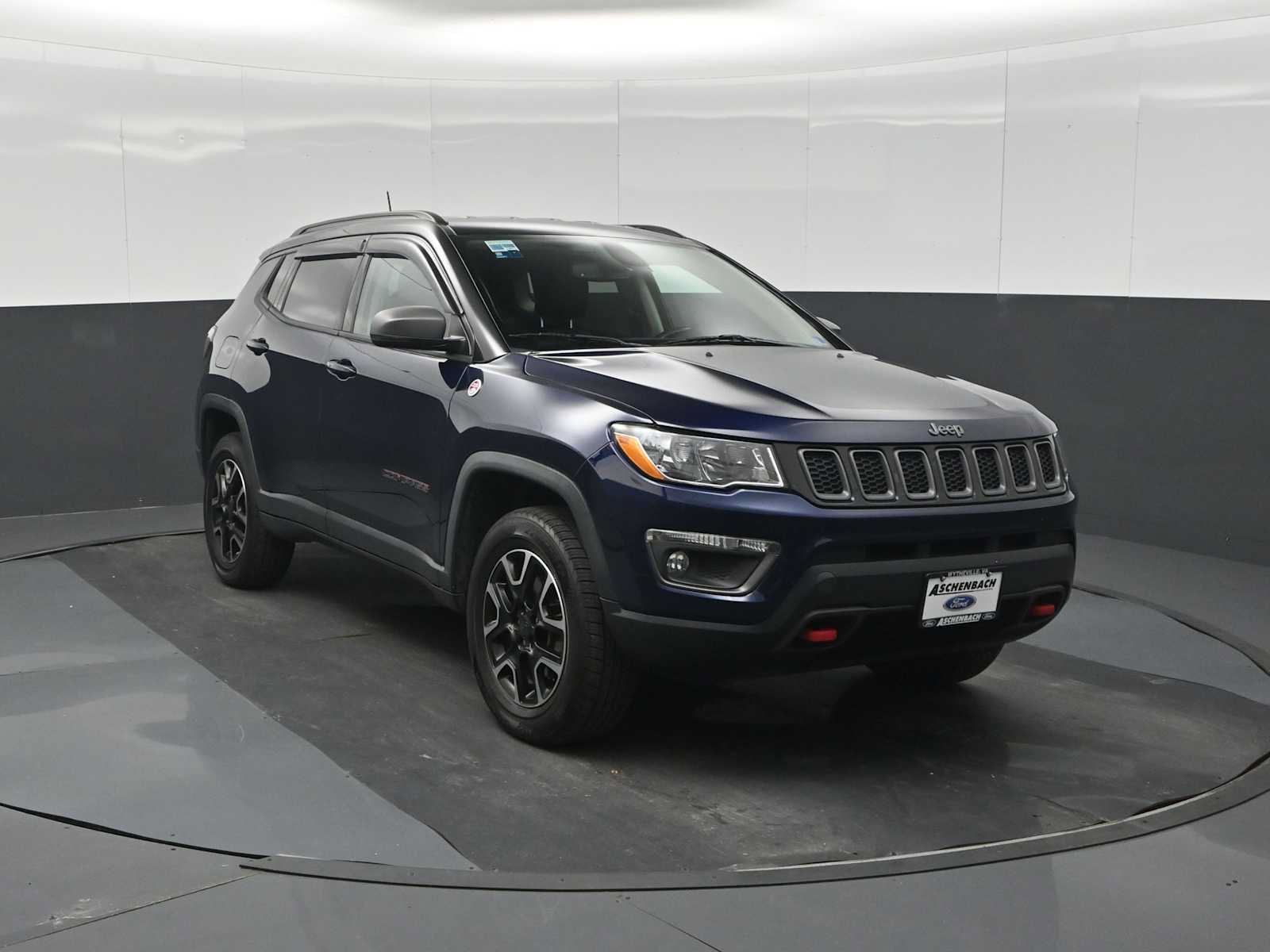 Used 2019 Jeep Compass Trailhawk w/ Popular Equipment Group AWD/4WD image 2