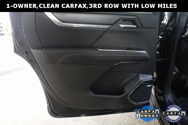 Used 2025 GMC Acadia Elevation image 17