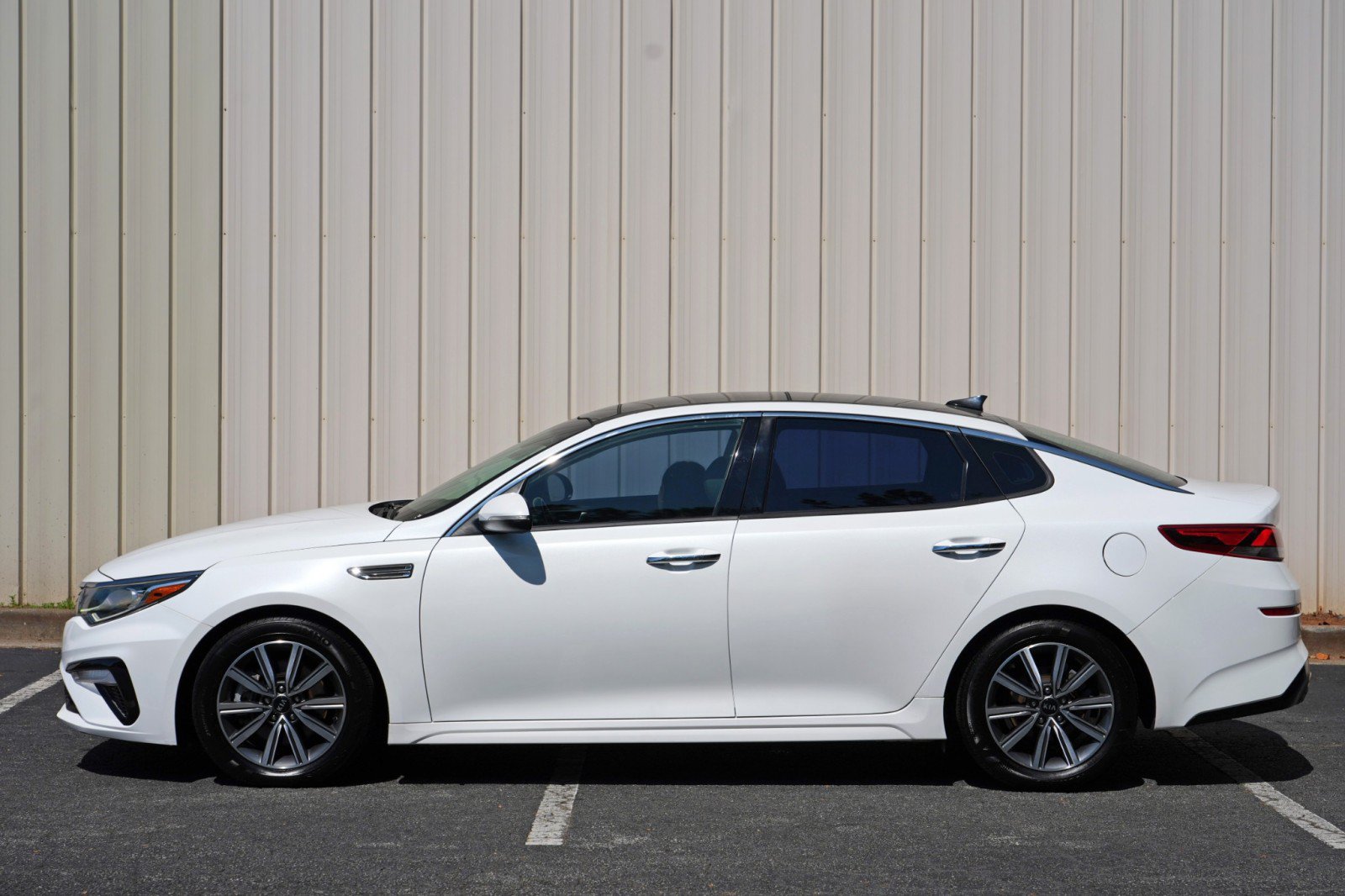 Used 2019 Kia Optima EX w/ EX Premium Package FWD image 48
