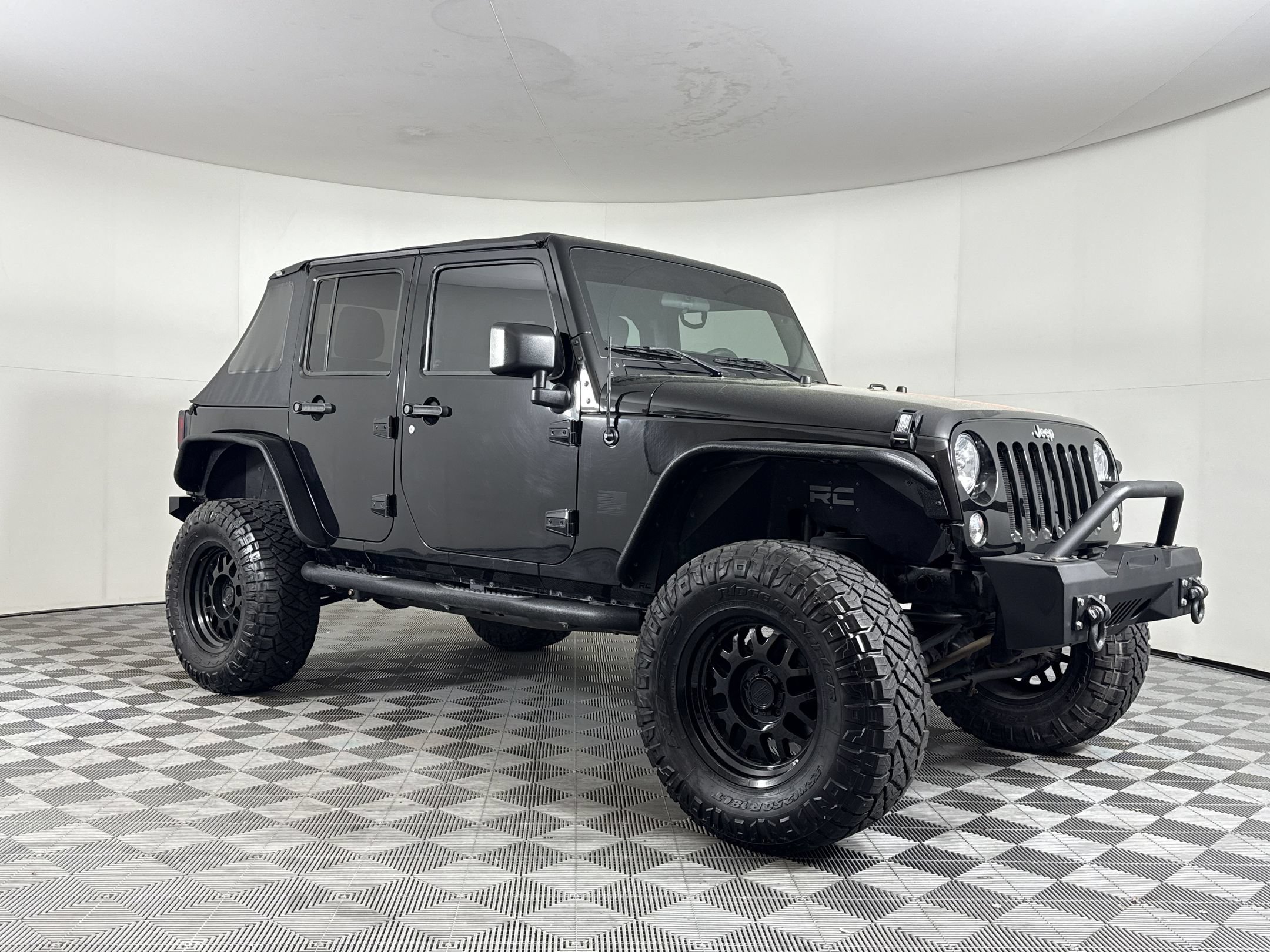 Used 2015 Jeep Wrangler Unlimited Sport w/ Max Tow Package AWD/4WD image 6