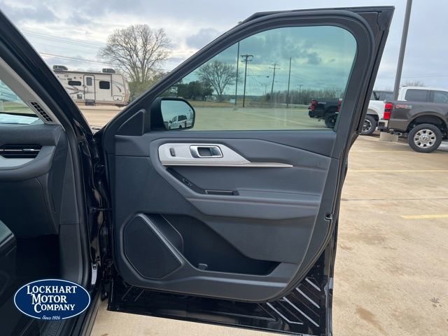 New 2026 Ford Explorer Active w/ Active Comfort Package RWD image 23