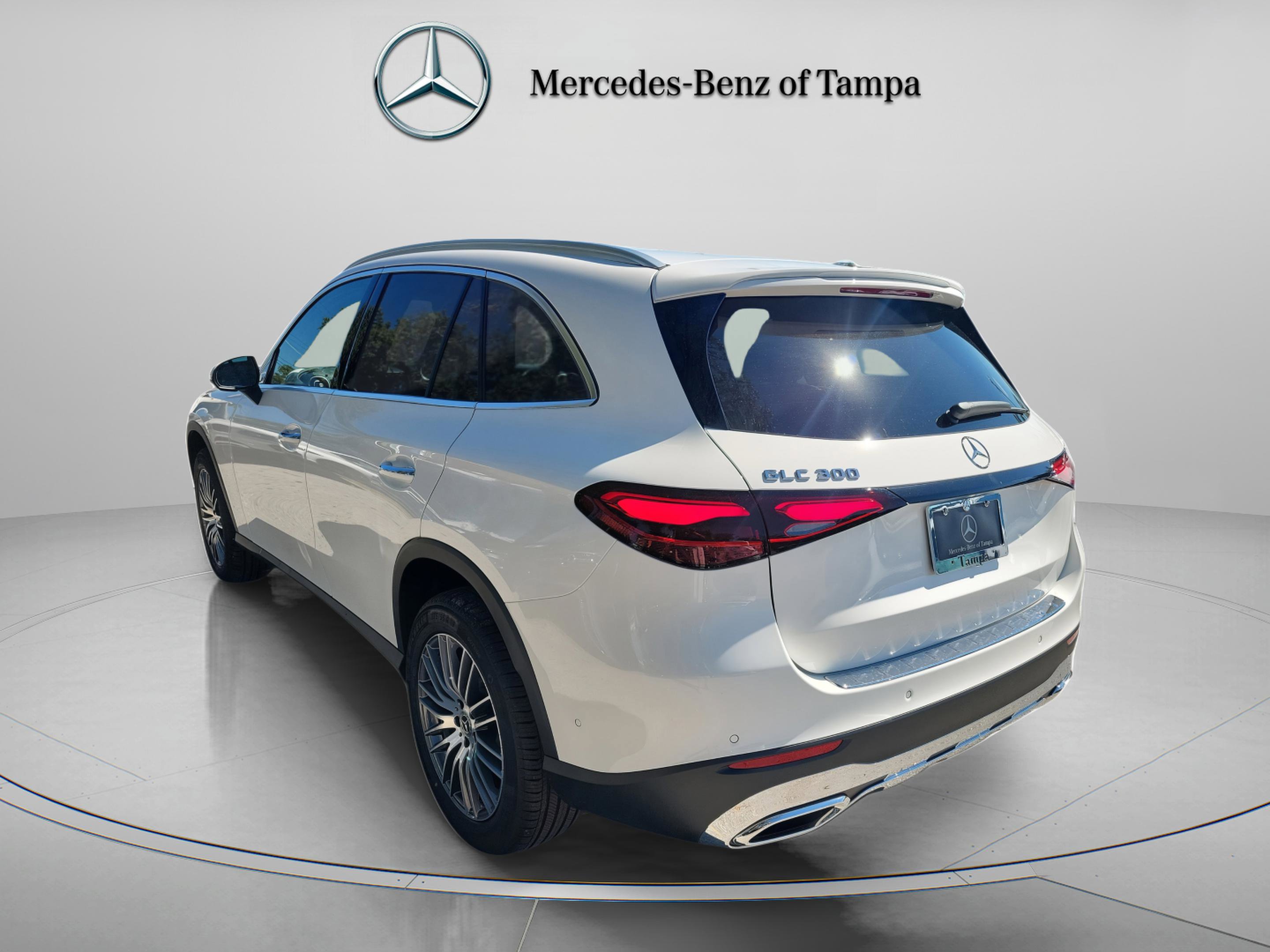 Certified 2026 Mercedes-Benz GLC 300 image 3