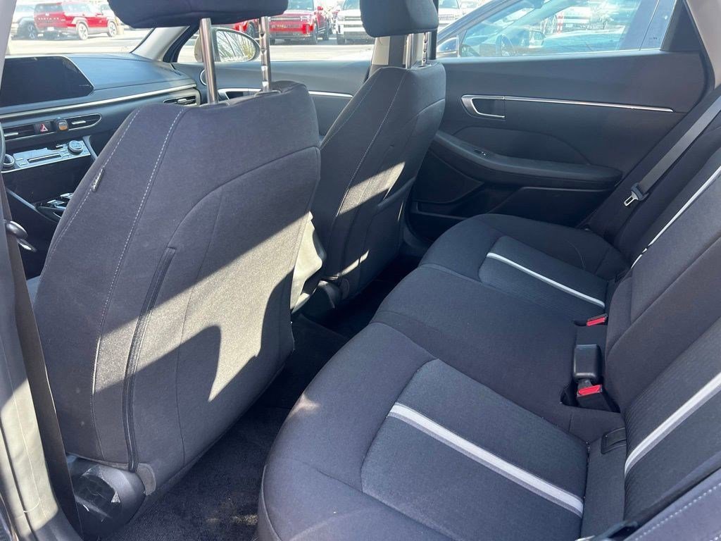 Certified 2023 Hyundai Sonata SEL w/ Cargo Package FWD image 9