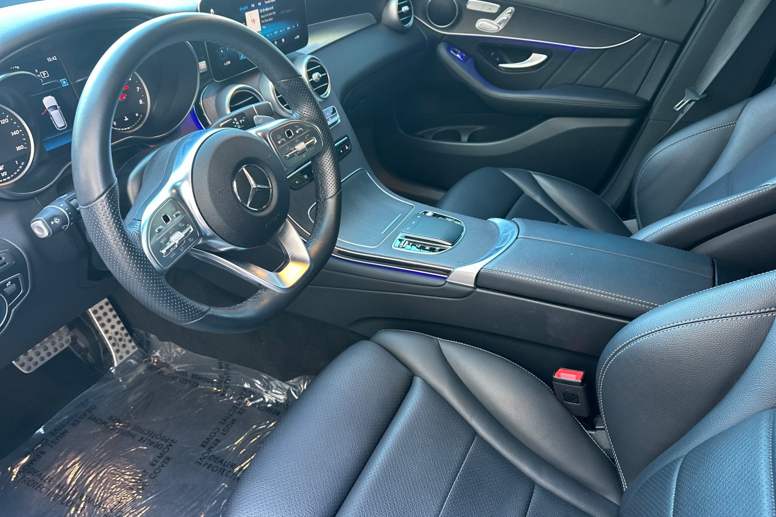 Used 2022 Mercedes-Benz GLC 300 4MATIC image 4