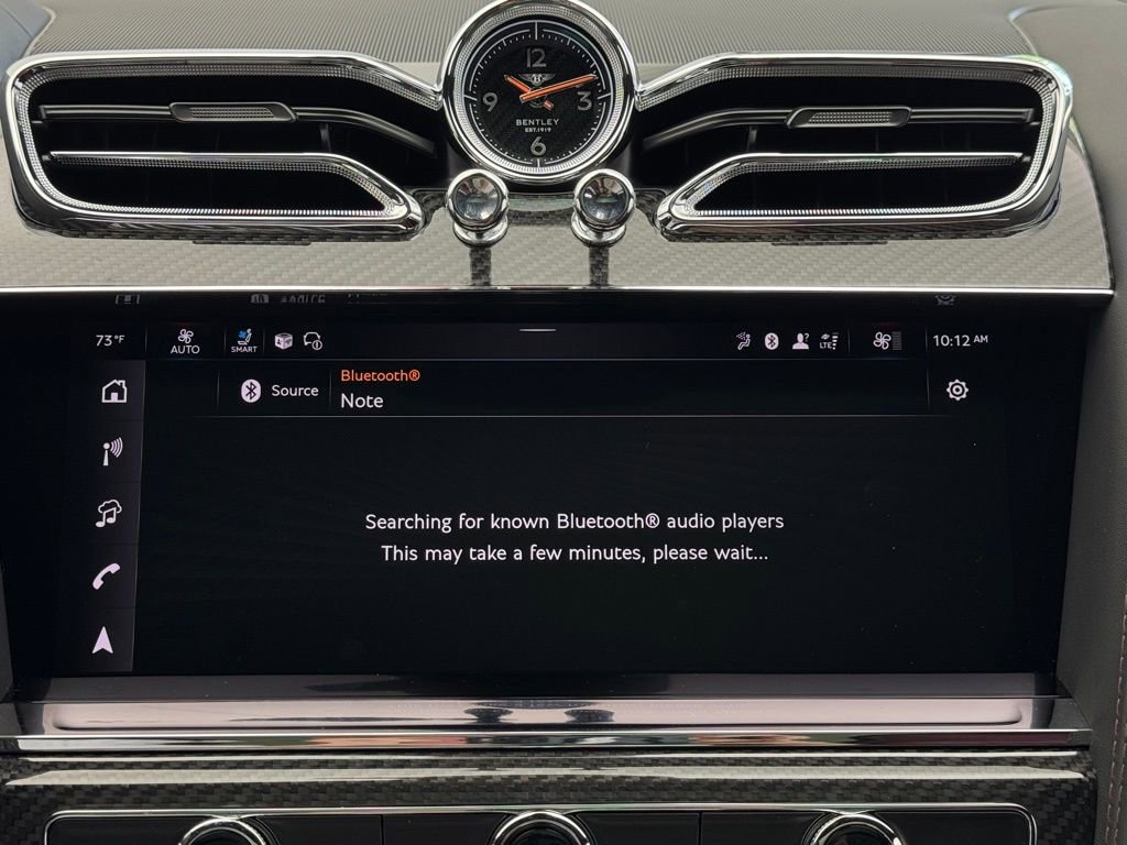 Used 2025 Bentley Bentayga image 19