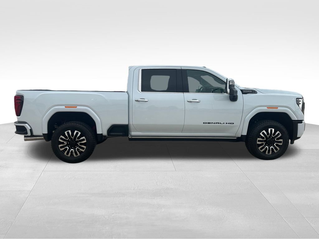 New 2026 GMC Sierra 2500 Denali Ultimate w/ Max Trailering Package image 13