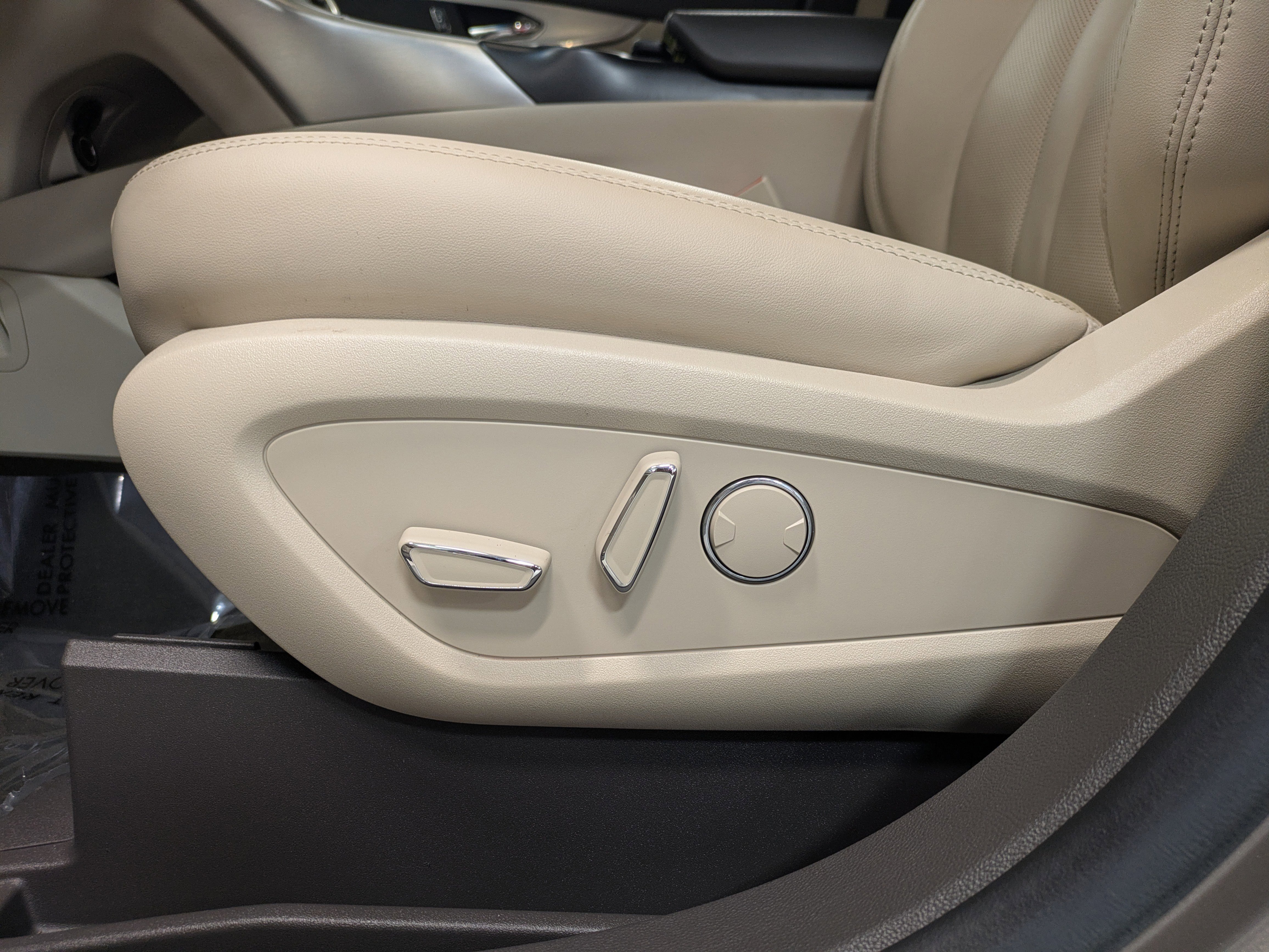 Used 2020 Lincoln Nautilus FWD w/ Equipment Group 101A image 27