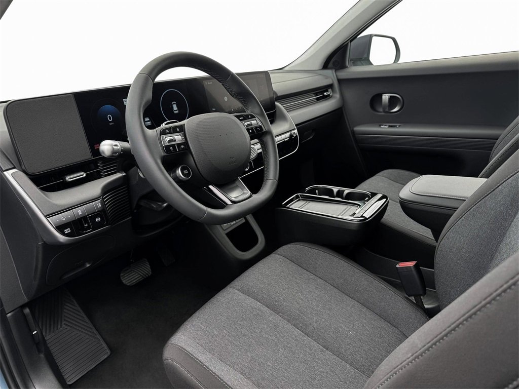 New 2025 Hyundai Ioniq 5 SE image 9
