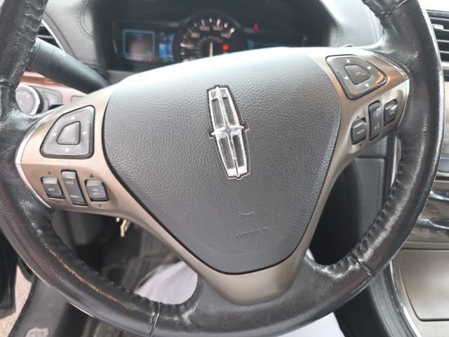 Used 2013 Lincoln MKX FWD w/ Wood Pkg image 18