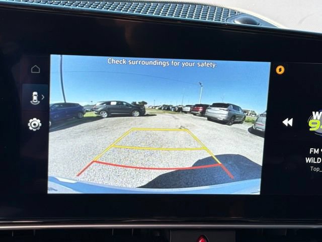 Used 2024 Hyundai Elantra SEL FWD image 24