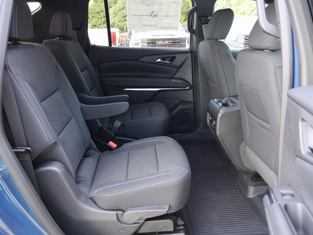 New 2026 Chevrolet Traverse LT w/ LPO, Floor Liner Package image 32