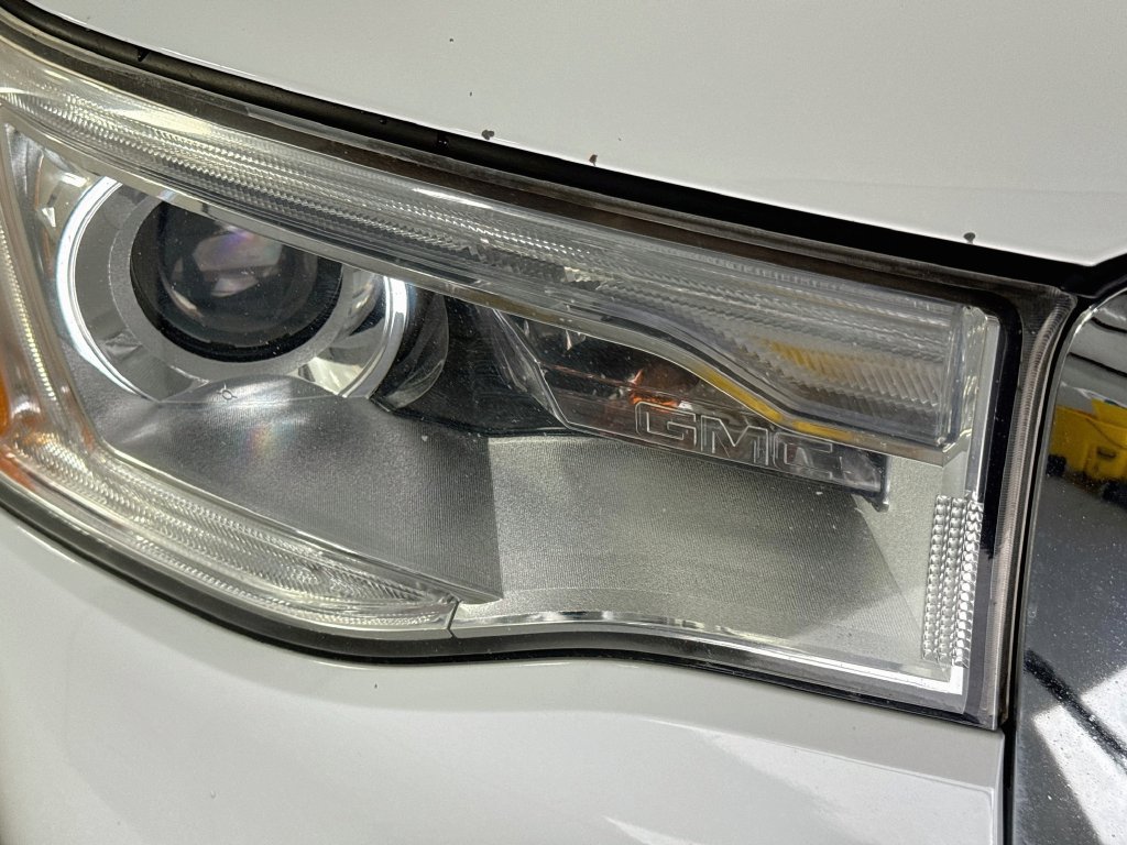 Used 2019 GMC Acadia SLE FWD image 37
