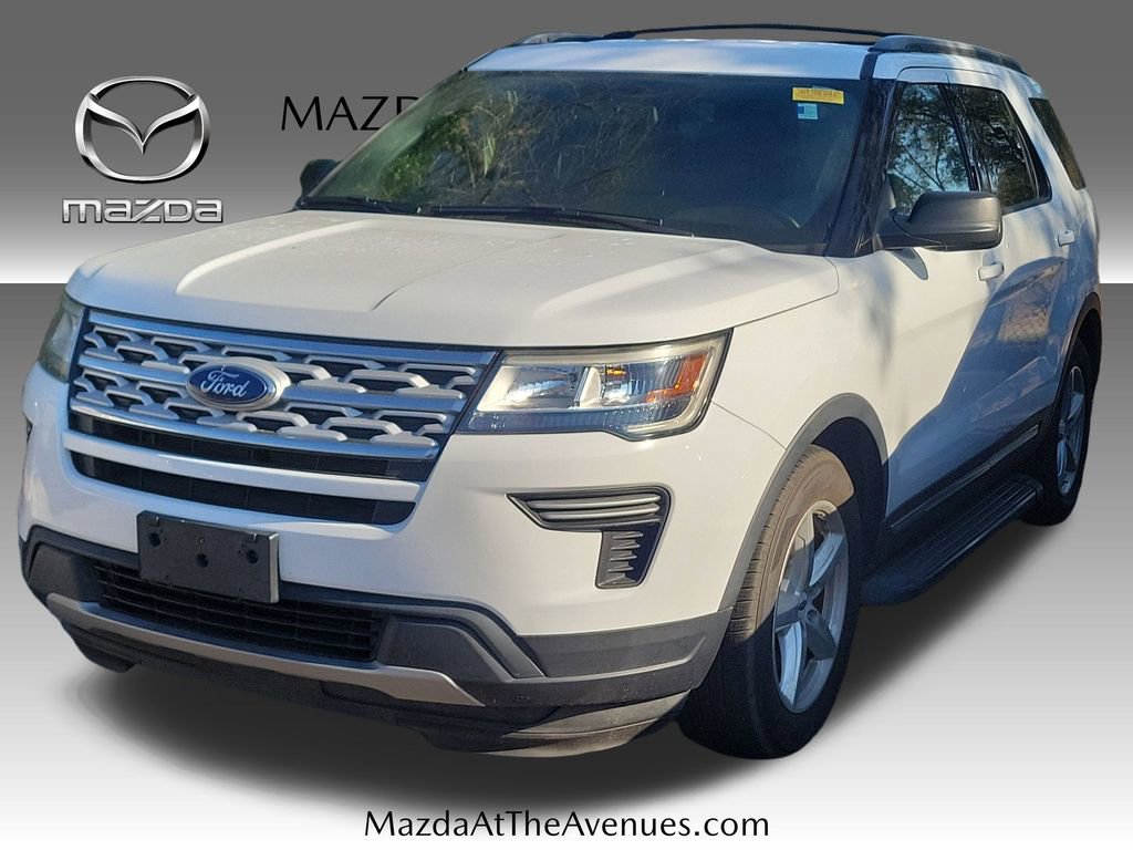 Used 2018 Ford Explorer XLT image 1