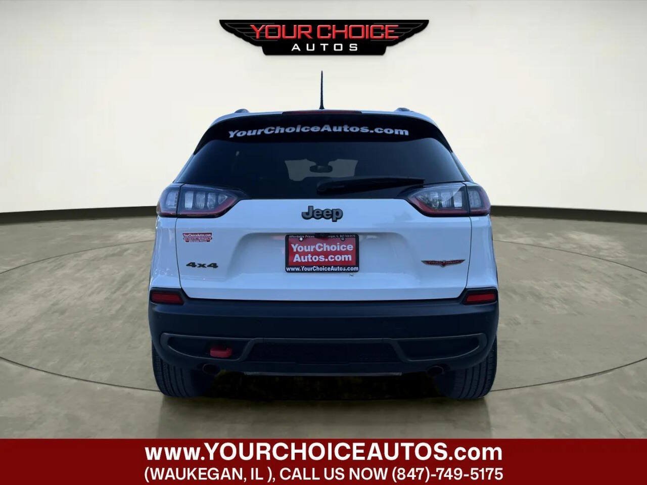 Used 2019 Jeep Cherokee Trailhawk w/ Cold Weather Group AWD/4WD image 4
