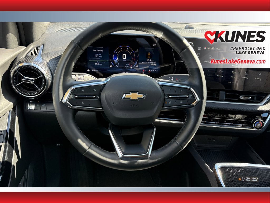 Used 2025 Chevrolet Equinox LT w/ Convenience Package II FWD image 13