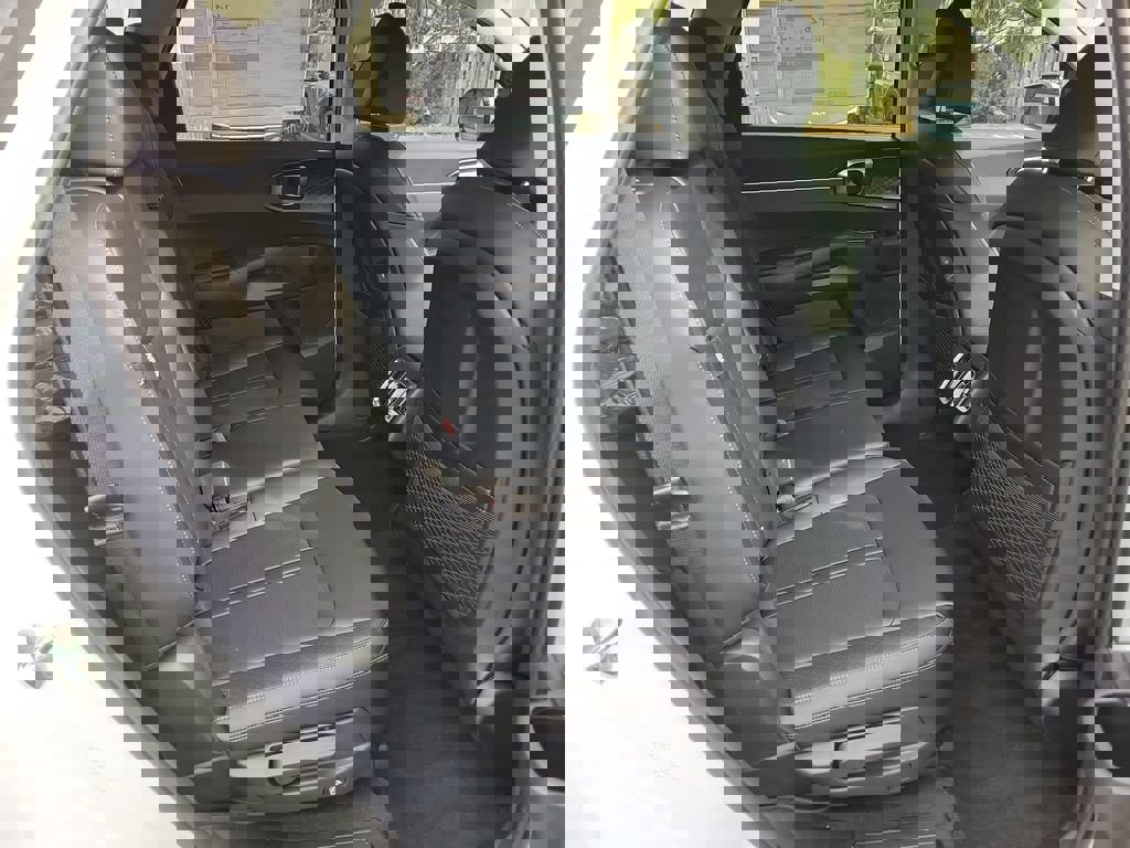 New 2026 Kia Sorento S image 12