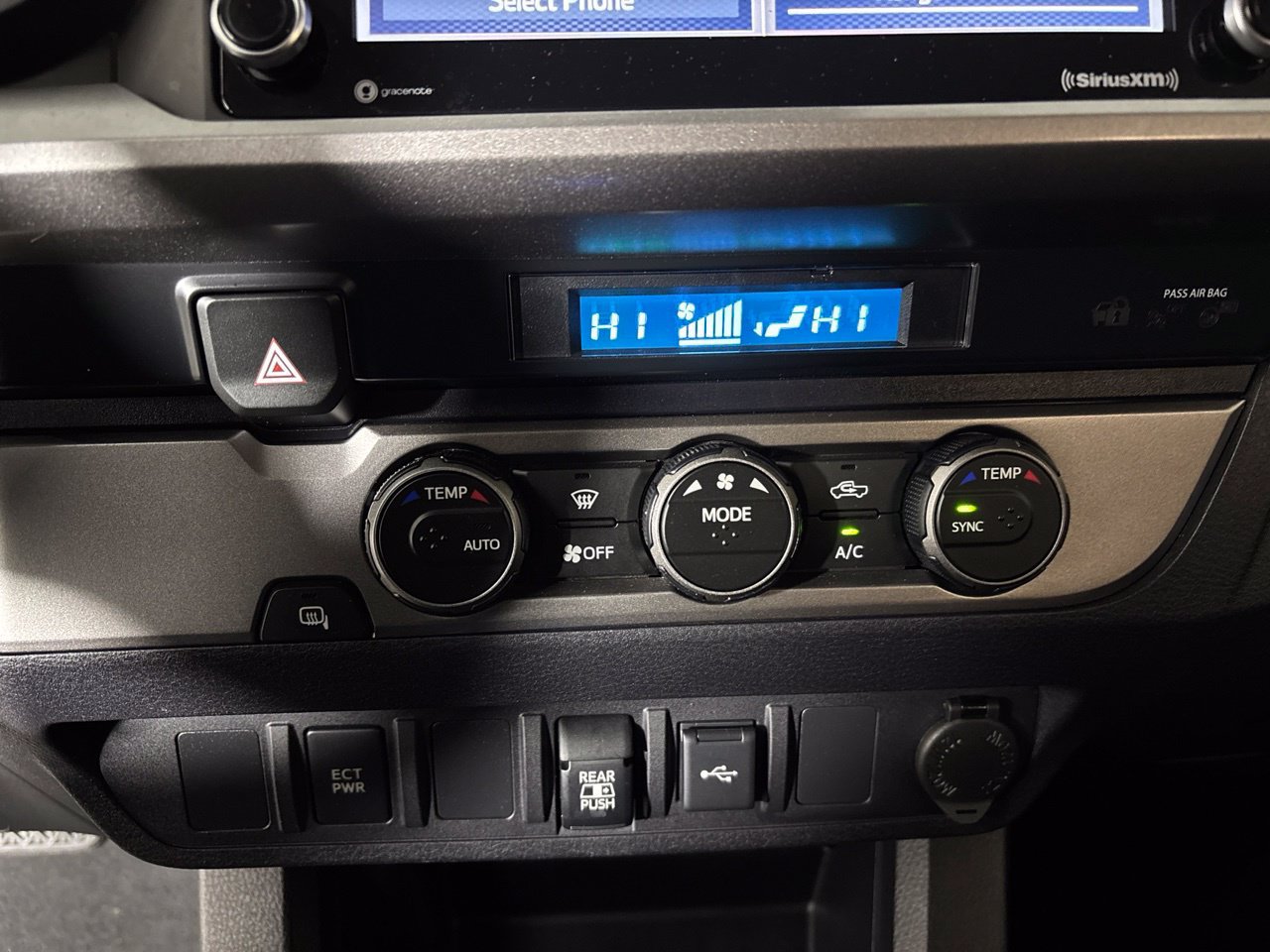 Used 2021 Toyota Tacoma SR5 RWD image 19