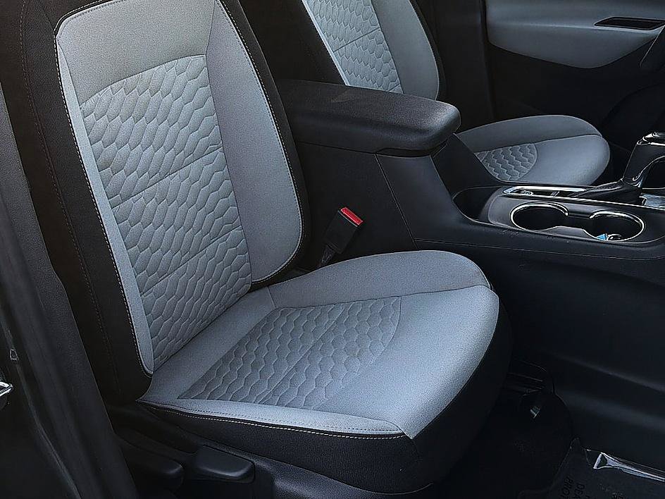 Used 2020 Chevrolet Equinox LS w/ LS Convenience Package FWD image 23
