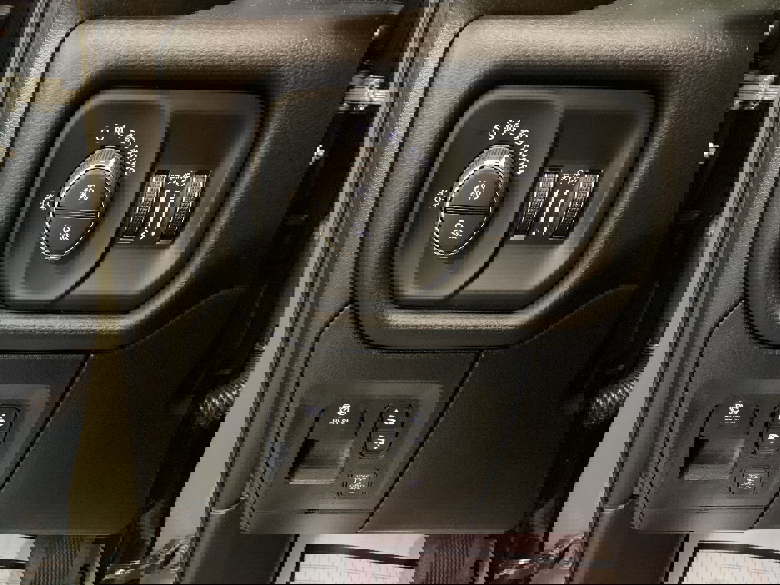 New 2026 RAM 1500 4x4 Crew Cab image 20